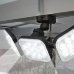 売れ筋の屋外センサーライト「ムサシ ライテックス 12W×3灯 フリーアーム式 LED-AC3036」の防犯効果や口コミ評価は？